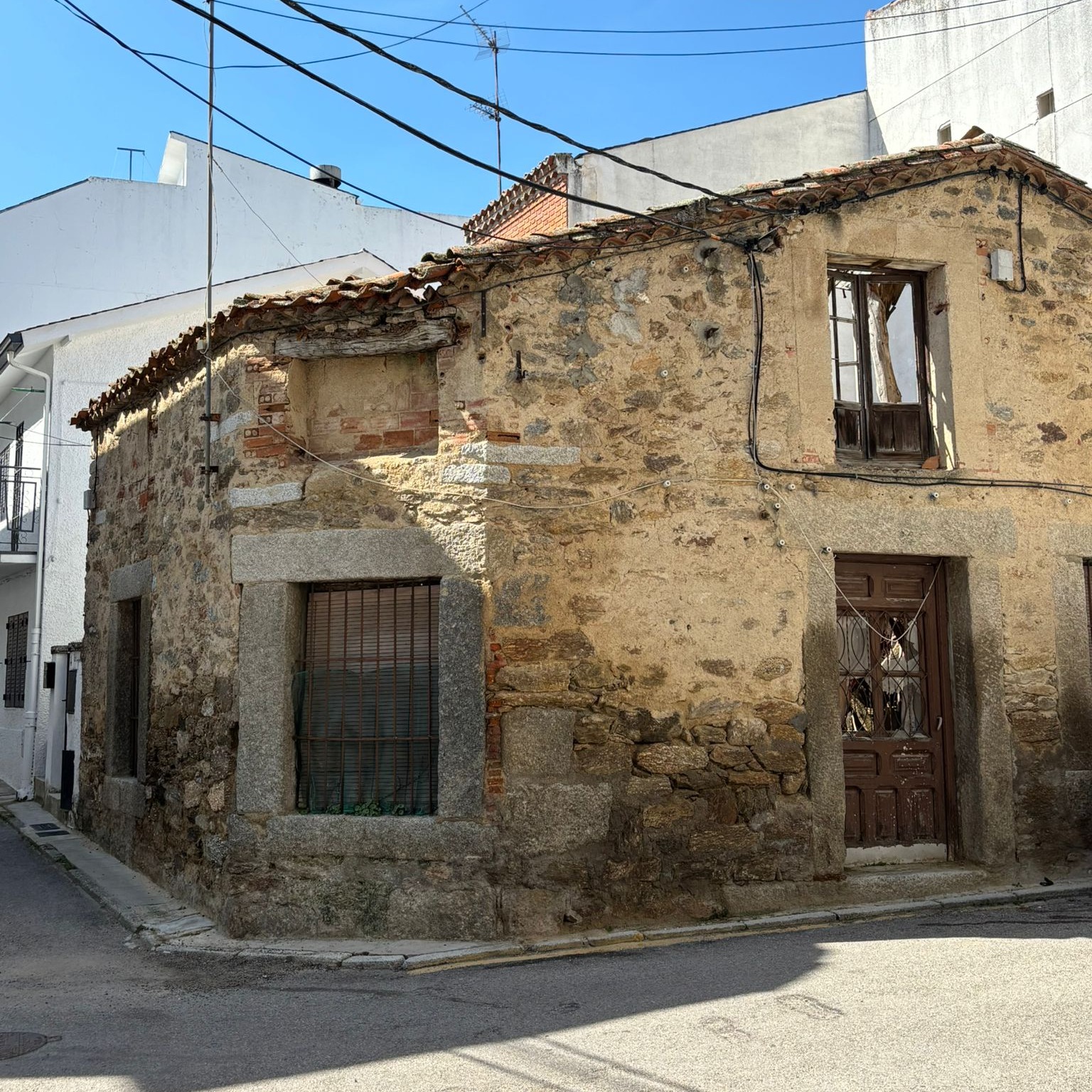 ADQUISICION INMUEBLE CALLE CRUZ VERDE, 14